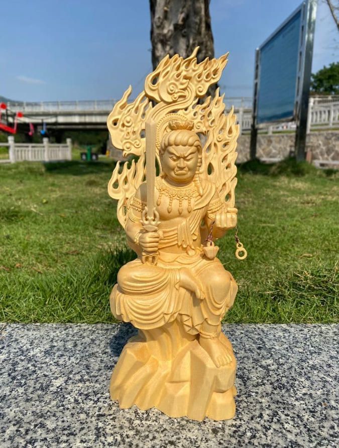 木彫仏像 仏教美術 精密細工 不動明王像 仏師手仕上げ品 高さ17cm