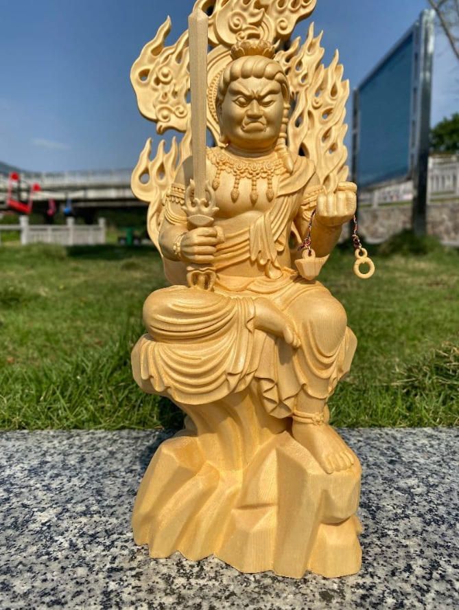 木彫仏像 仏教美術 精密細工 不動明王像 仏師手仕上げ品 高さ17 cm