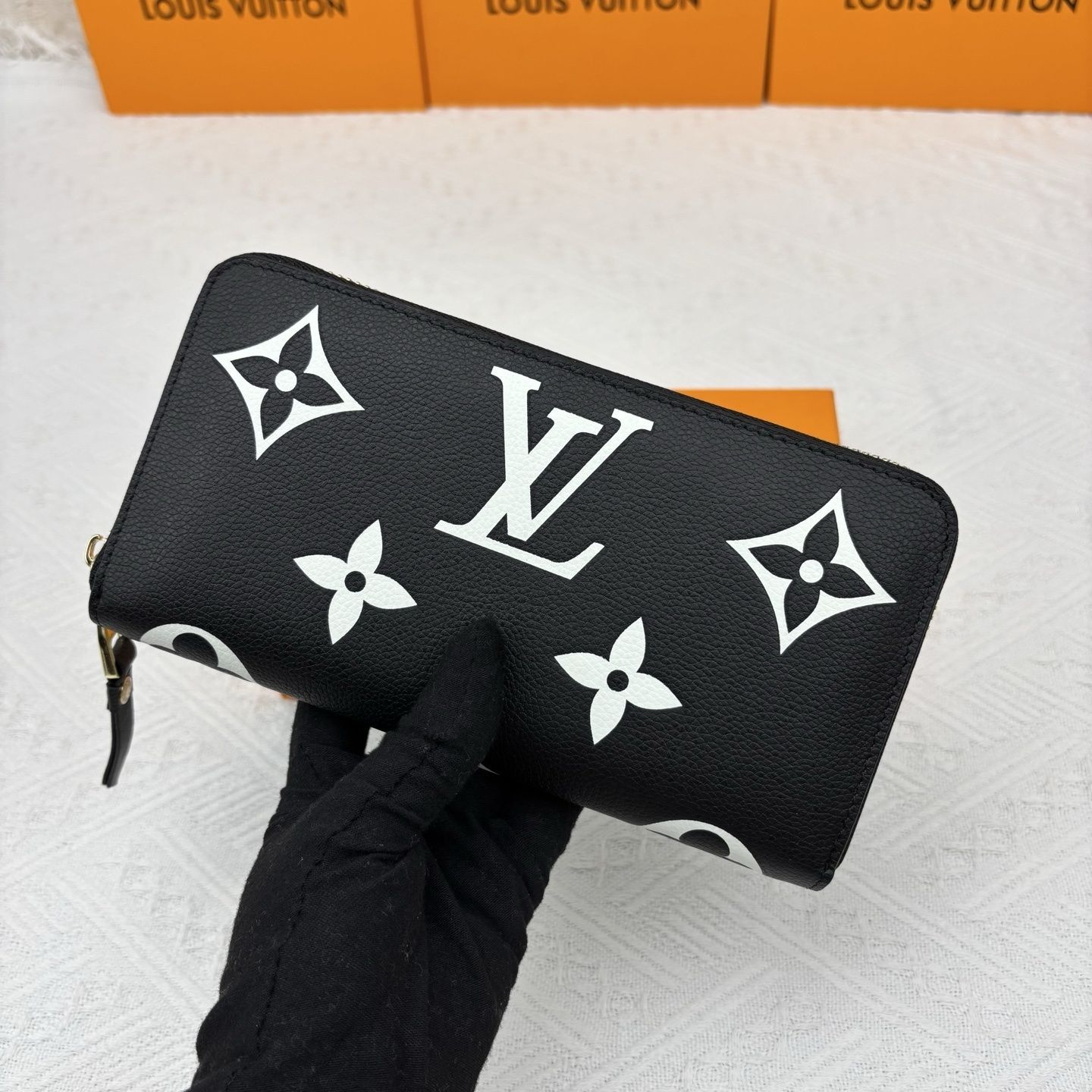 【希少廃盤品】 LOUIS VUITTON ヴェルニ ニコラ ジッピーウォレット 希少廃盤品】 LOUIS VUITTON ヴェルニ ニコラ ジッピーウォレット 希少