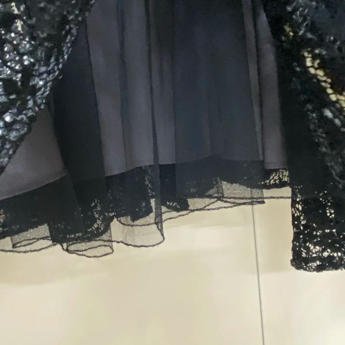 3段レース ロングスカート