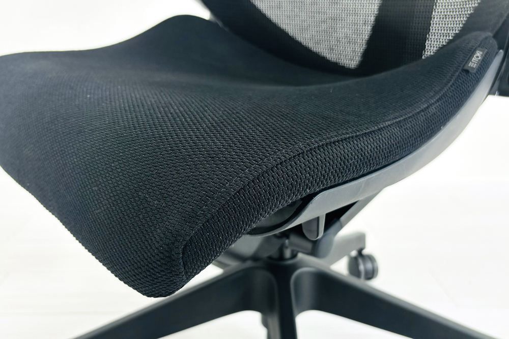 ブラック A000004009