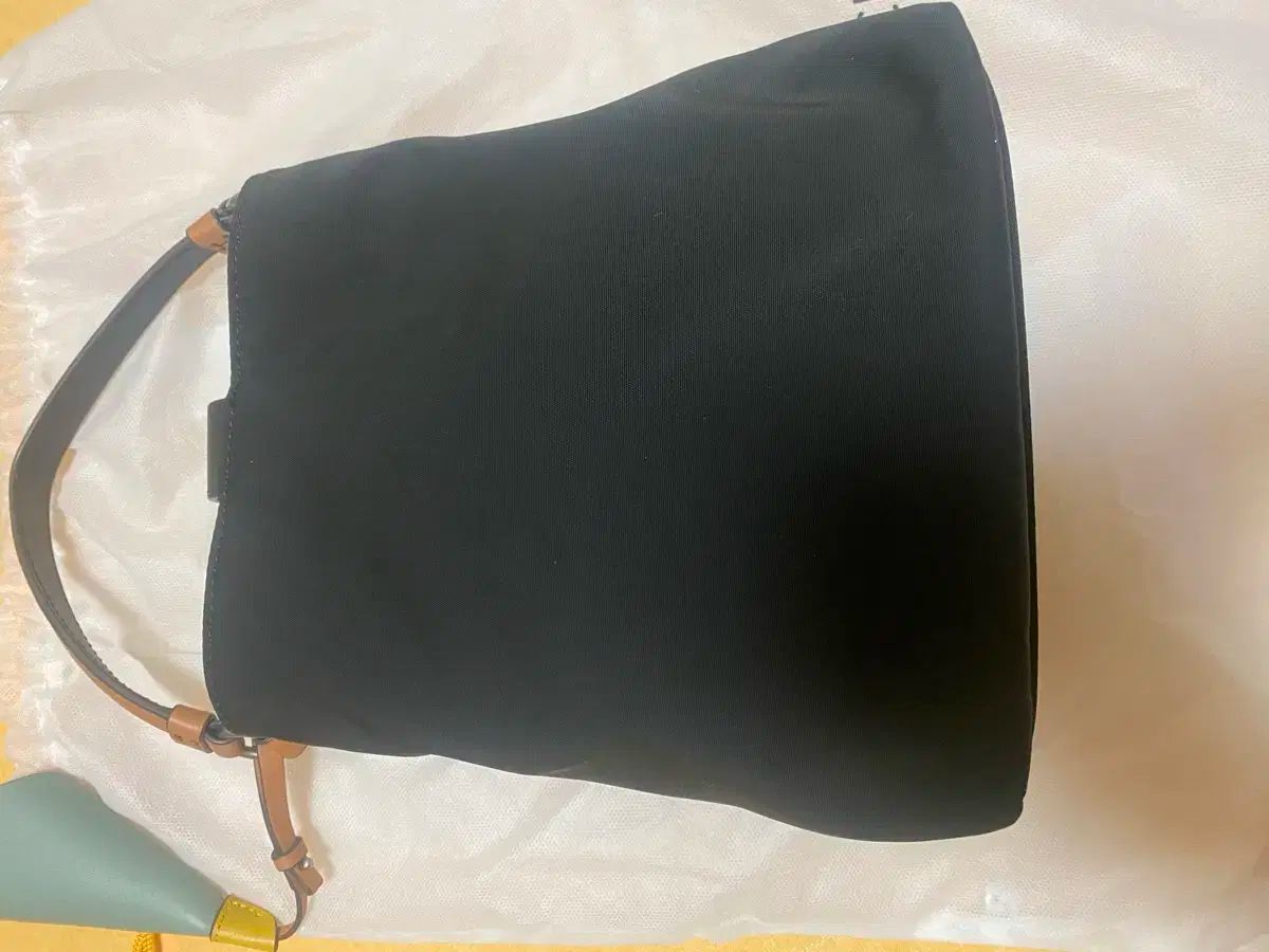 マンダリナダック AERIN クロスバック A2T13651 DECORATOM_COM_BR