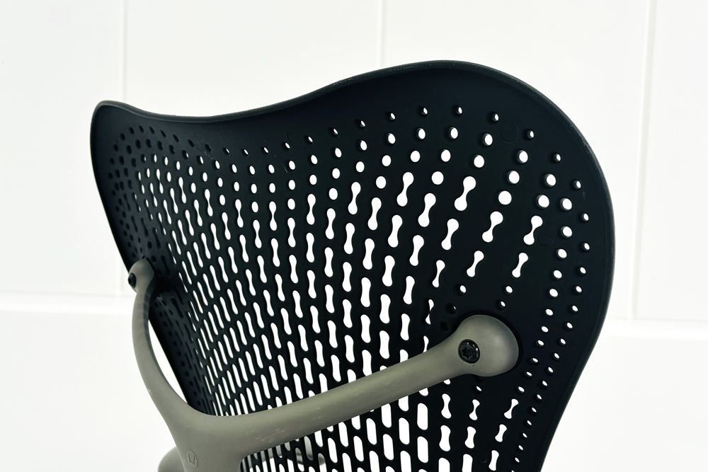 Mirra Chair
