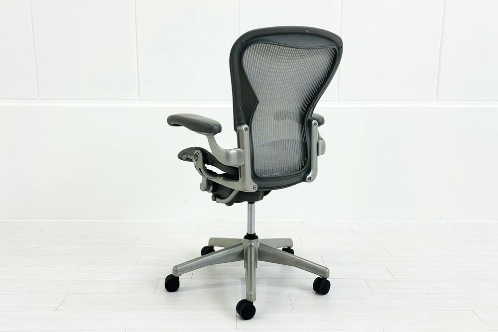 ハーマンミラー アーロンチェア Bサイズ Herman Miller Aeron Chairs オフィス家具 グレー A000004007