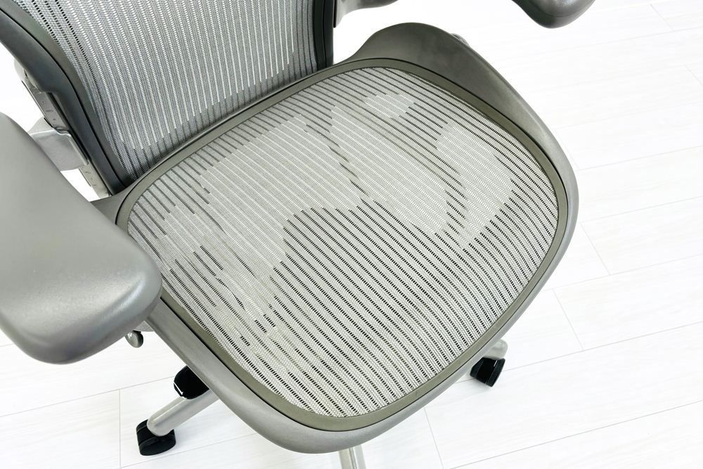 ハーマンミラー アーロンチェア Bサイズ Herman Miller Aeron Chairs オフィス家具 グレー A000004007 MARWIL-DEMENAGEMENTS_CH