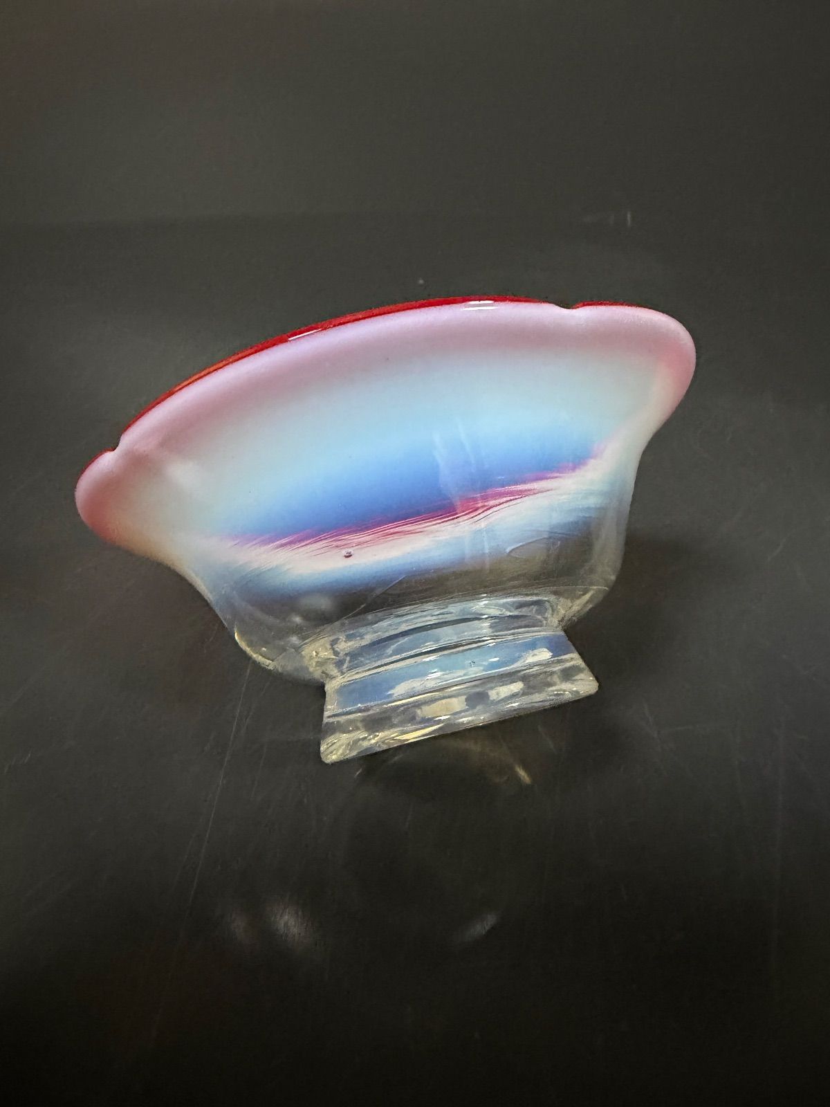 大正時代 二色乳白ガラス鉢 氷鉢 氷コップ 骨董品 - メルカリ