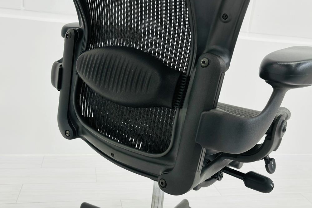 Chairs オフィス家具