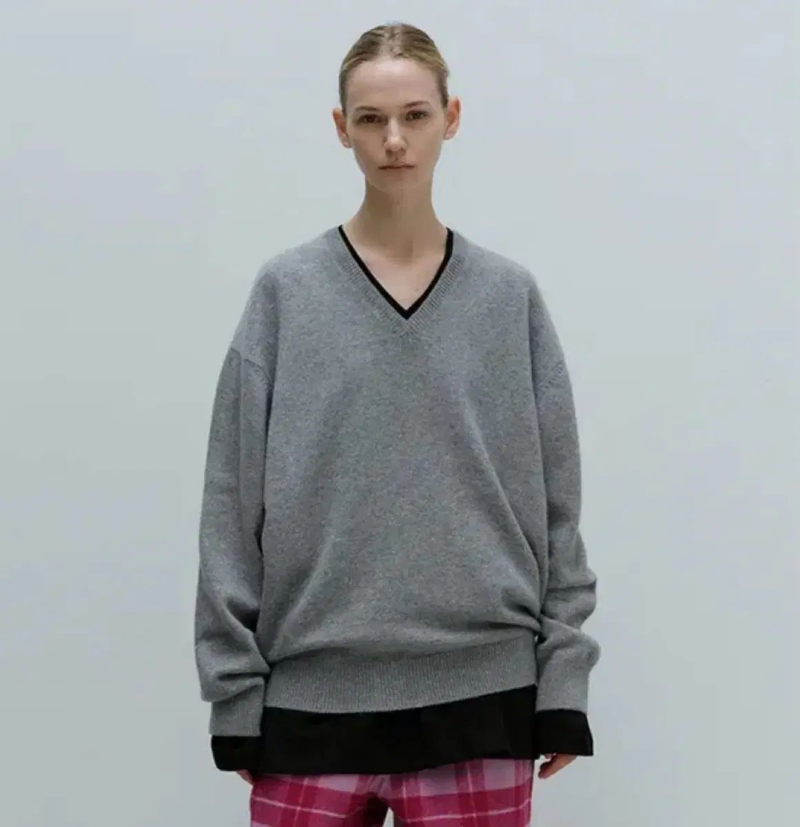 MOONDAL ムンダル Vネック ニット グレー