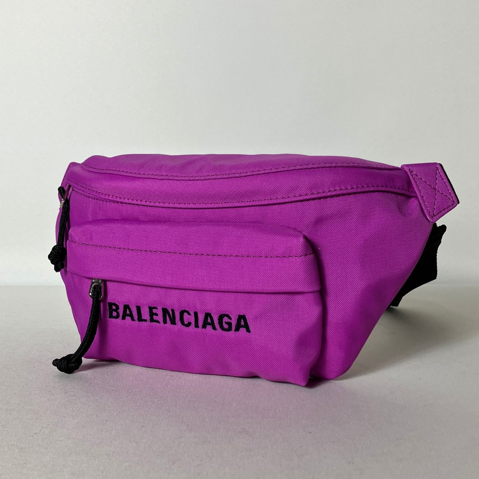 2510-243｜ ｜バレンシアガ ボディバッグ ナイロン フューシャピンク