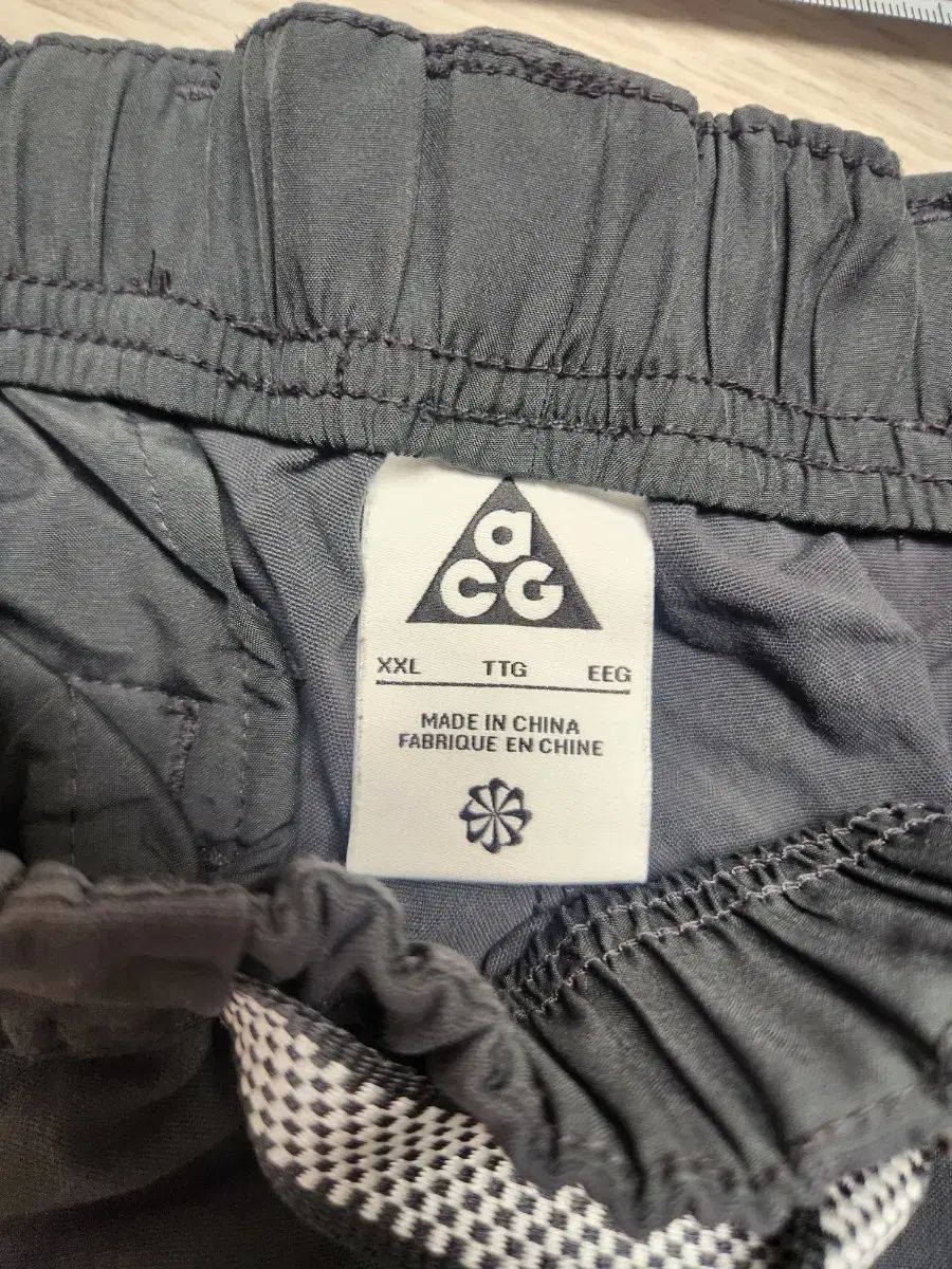 ウーブン パンツ