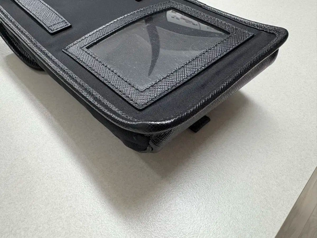 サフィアーノ スマホケース