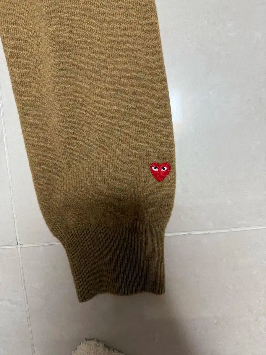 コム デ ギャルソン カーディガン ブラウン ハート L