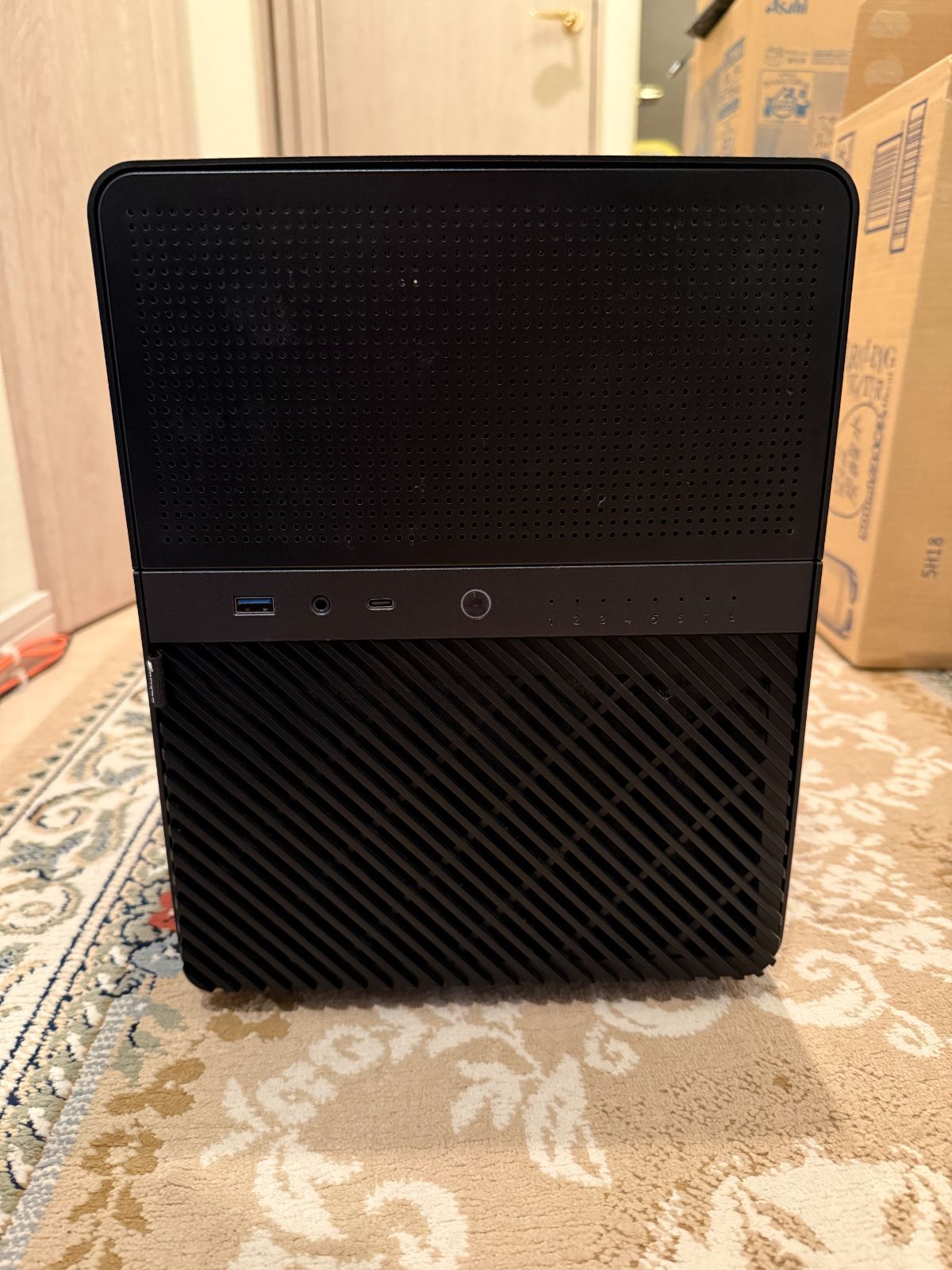 自作NAS HDD8台 11500H 16GB NVMe SSD 5GbE