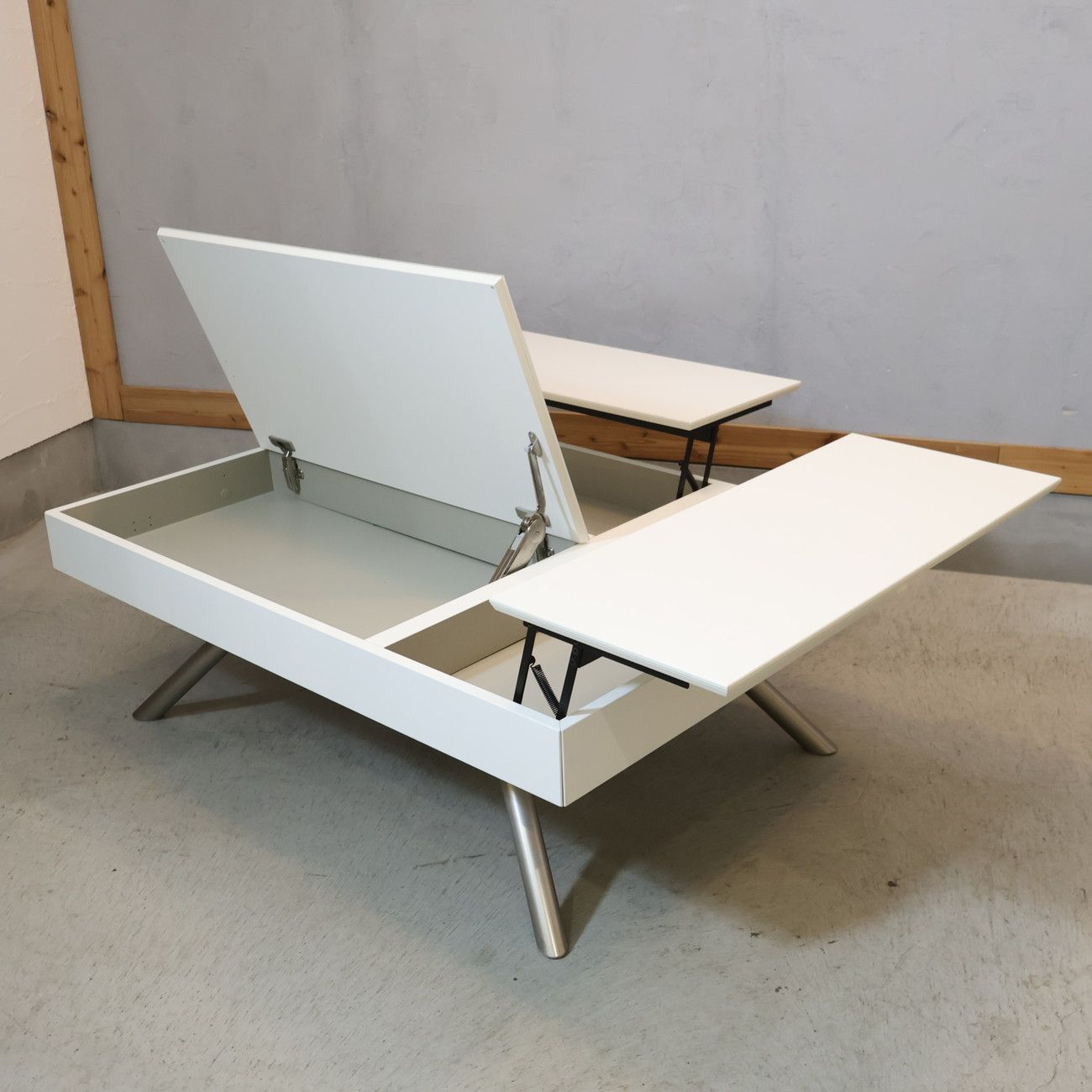 ボーコンセプト CHIVA