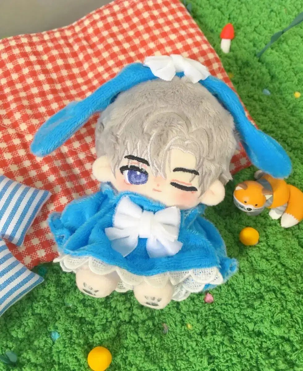 デビューできないと死ぬ病気にかかってしまいました ベベ TeSTAR ベベ デニム リュ チョンウ ぬいぐるみ