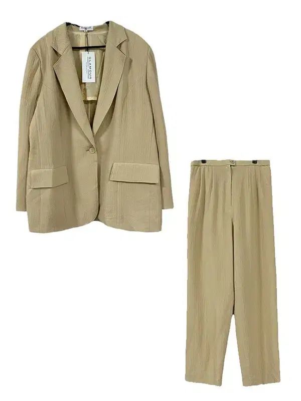 44 GLAMOUR BY GIVENCHY ウールキュープラ オーバーサイズセットアップ