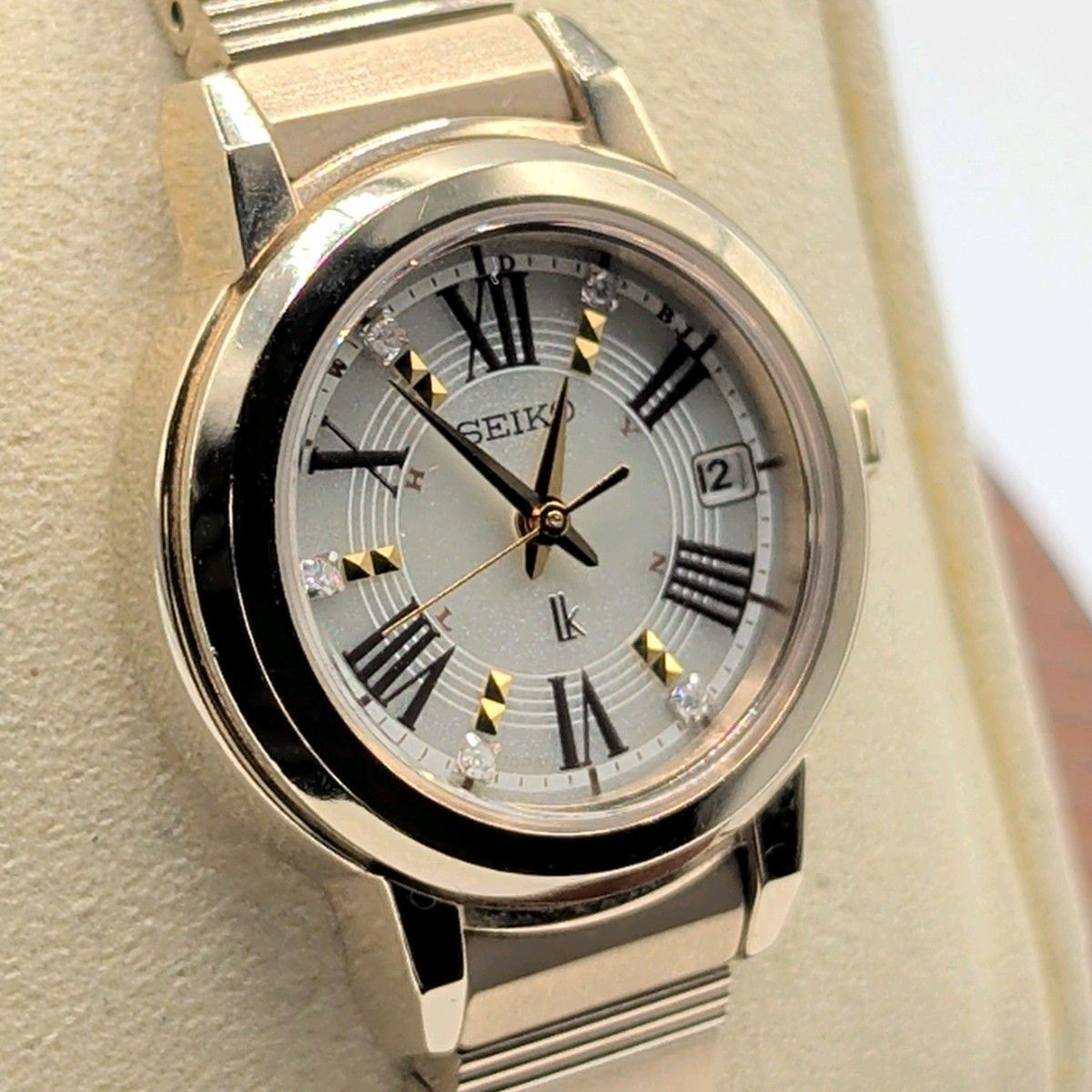 SEIKO 1B22-0AD0 Lukia Watch Solar Ladies Round Silver Working セイコー ルキア 時計 ソーラー 電波ソーラー 電波時計 レディース ラウンド シルバー デイト 稼働品