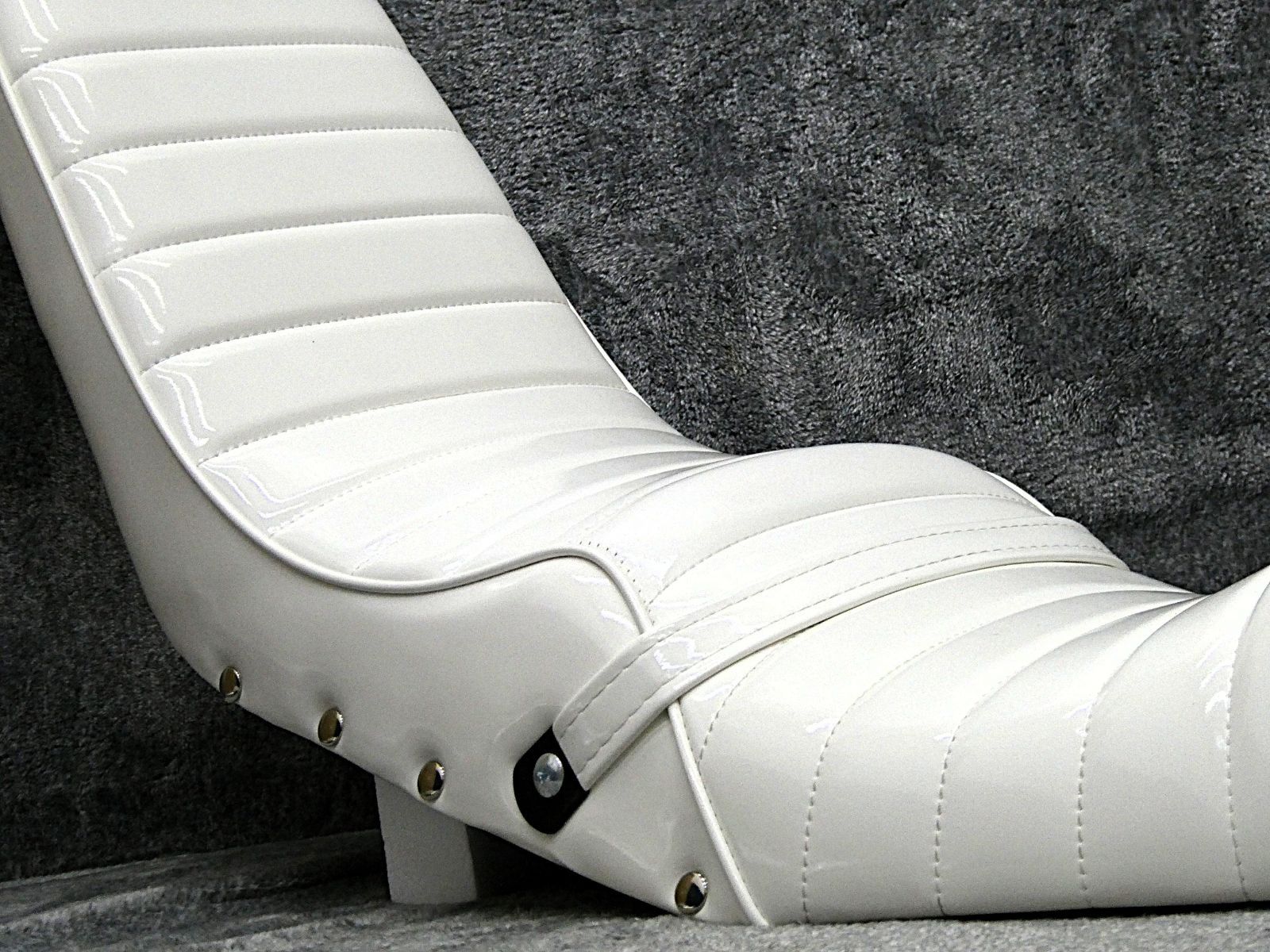 鋲打ち 白エナ40cm