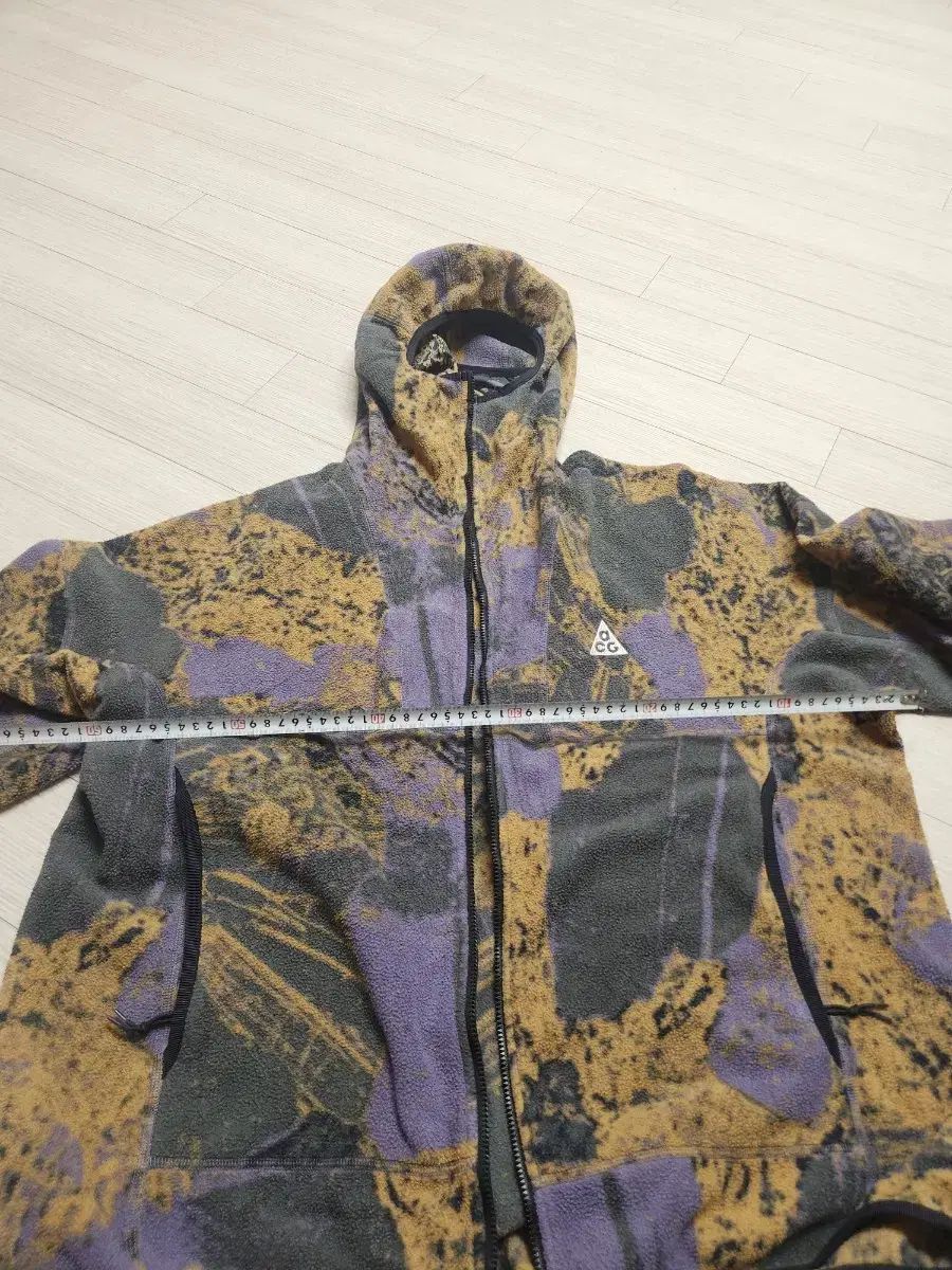 ナイキ ACG ポーラテック フリース ポップアート パータン