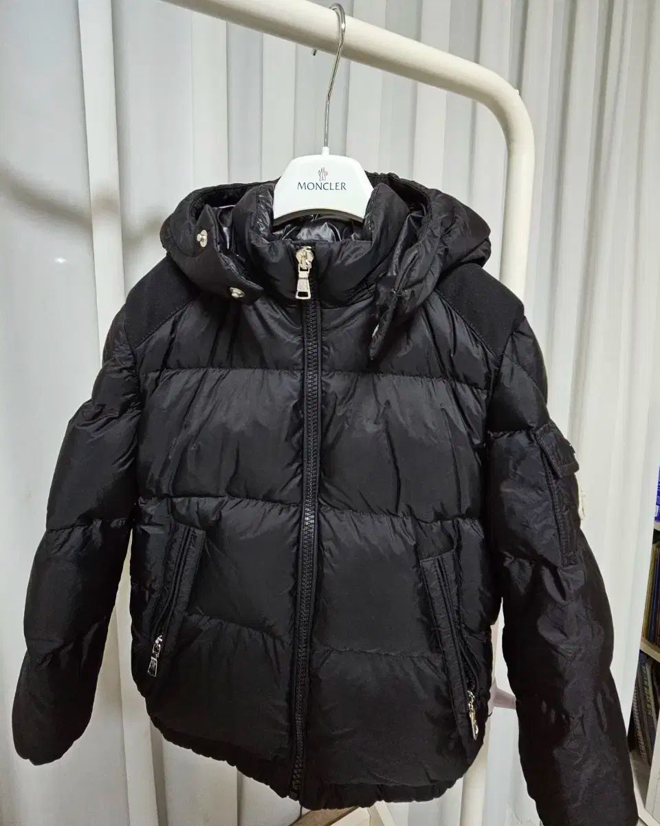 モンクレール キッズ 6サイズ ブラック ダウン