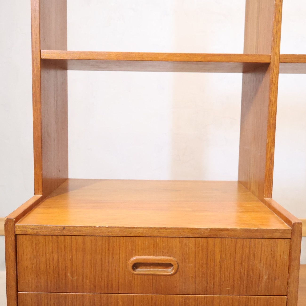 書棚 リビングボード