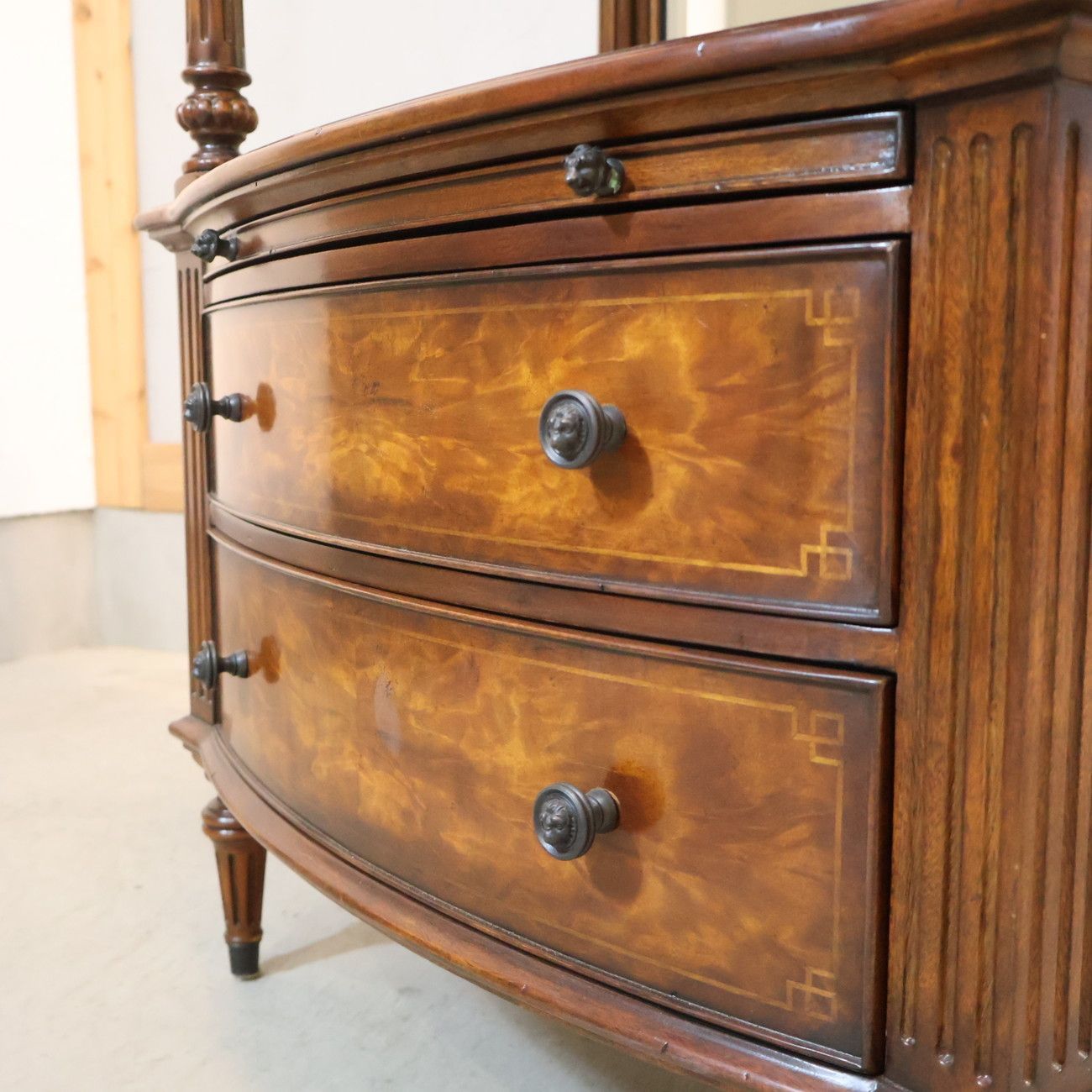 セオドアアレキサンダー