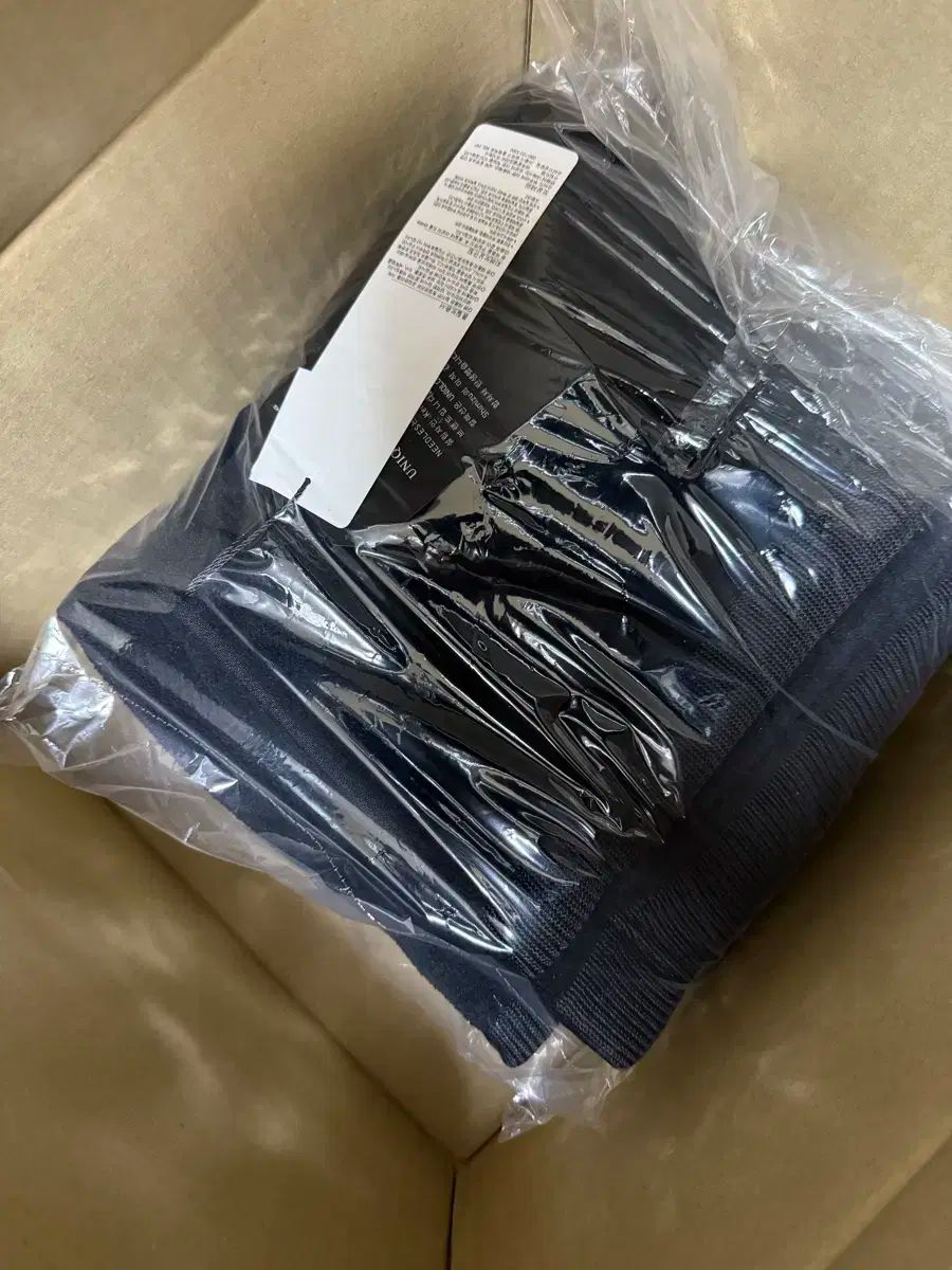 ユニクロ ニードルズ