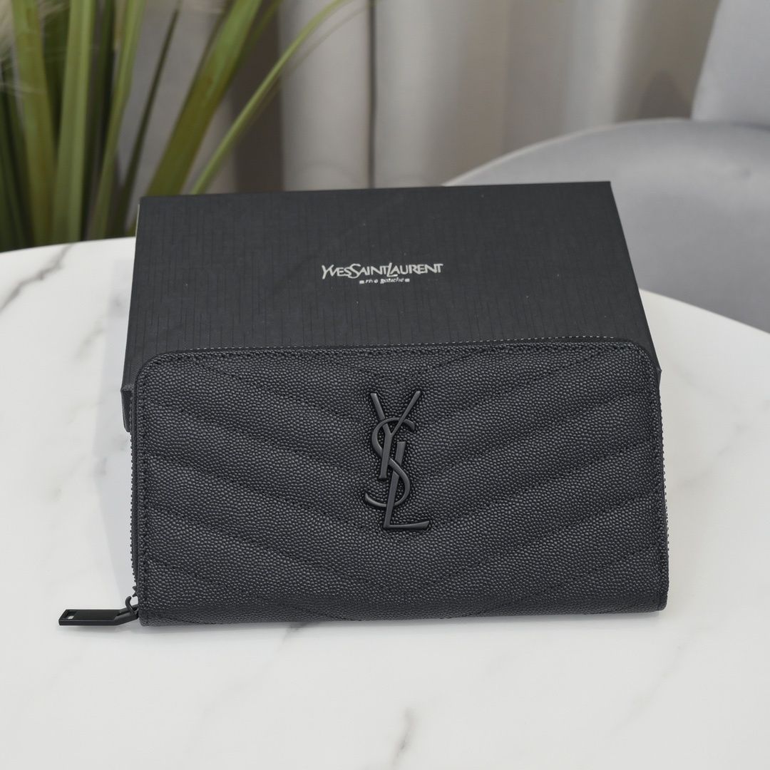 極美品★ SAINT LAURENT 長財布 YSL 小銭入れ★実物 極美品☆ SAINT LAURENT 長財布 YSL 小銭入れ☆実物 新型 激レア