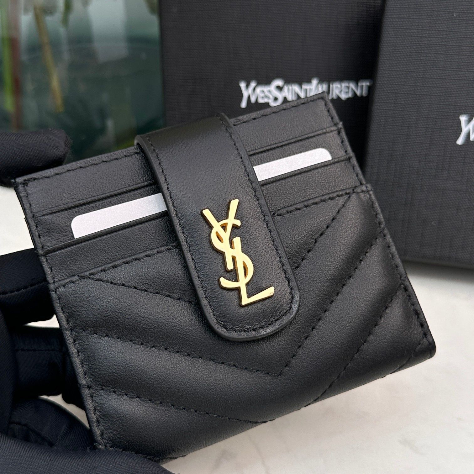 ☆展示品 美品☆ YSL Yves saint Laurentイヴ イヴサンローラン 折り
