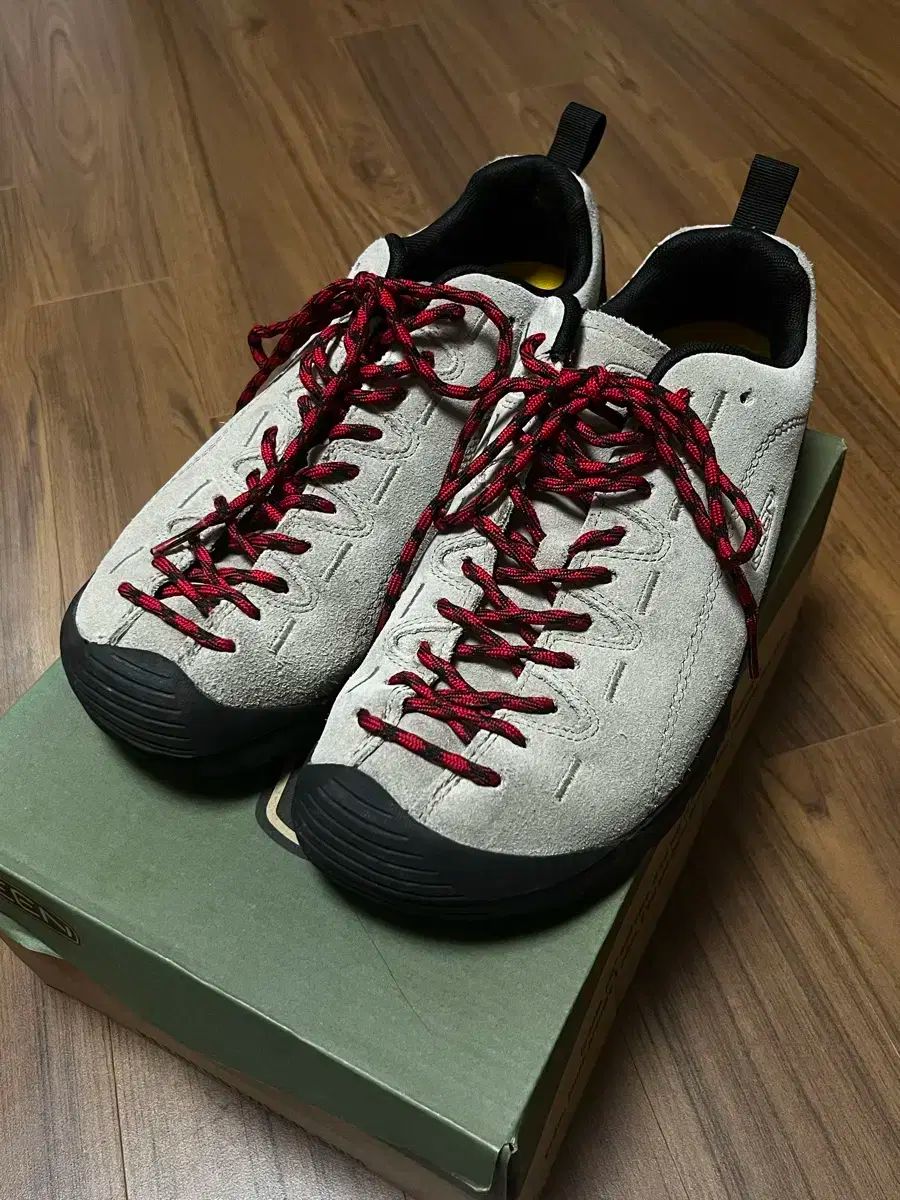 270 KEEN ジャスパー スニーカー トープ