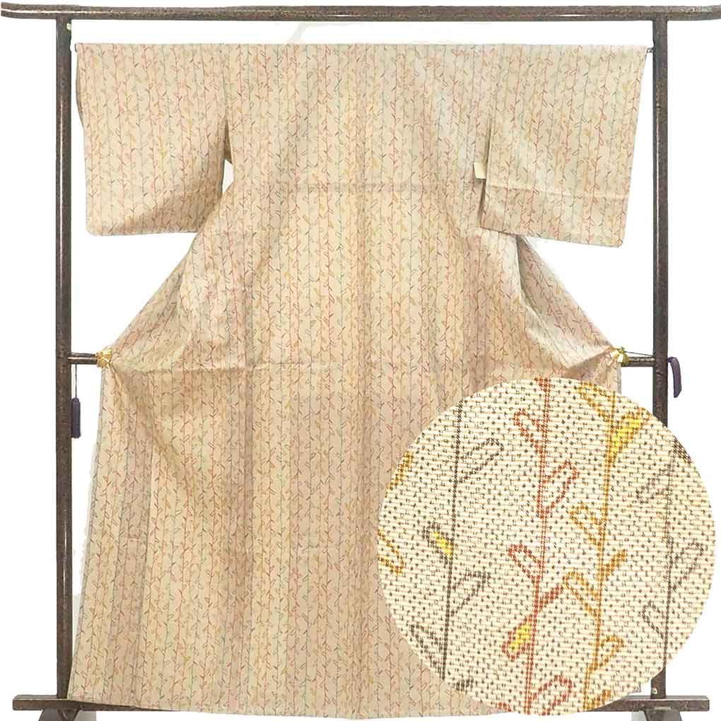 紬 身丈163 cm 裄66 前幅24 後幅30 袖丈49 袖幅33 レディース 単衣 連続模様 裄長 裄M-Lサイズ 初夏 初秋用 正絹 シルク ベージュ リメイク リユース リサイクル 呉服のきくや