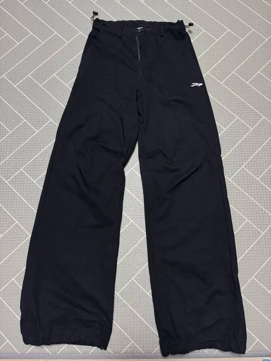 タンサン マグネシウム スター アプリケ パンツ ブラック 1 サイズ