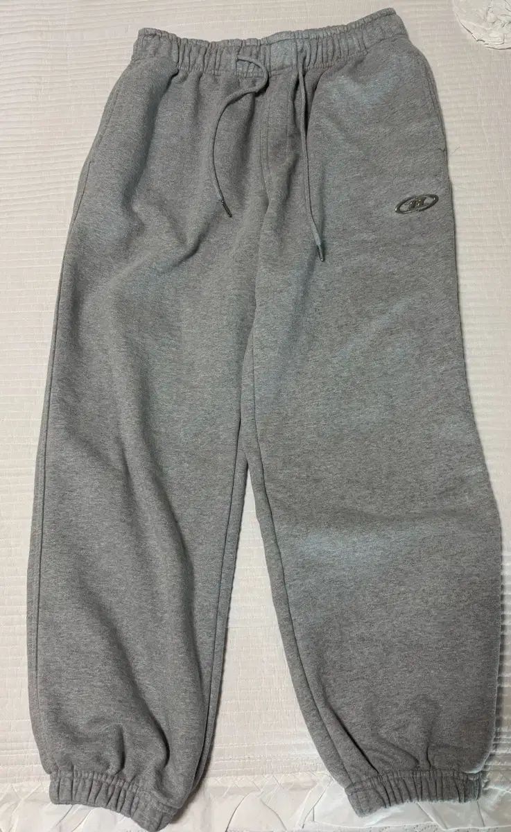 BORN TO WIN メランジ グレー ジョガーパンツ 2 サイズ