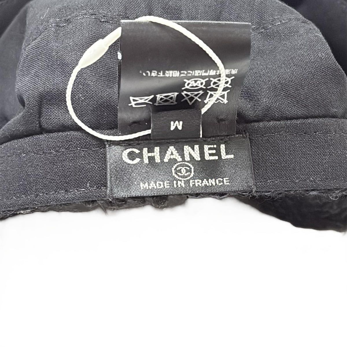 - 黒×ダークネイビー