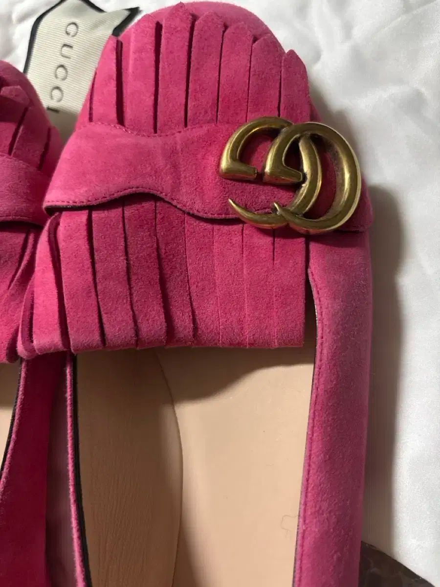 グッチ ピンク スウェード ローファー フラットシューズ 38サイズ