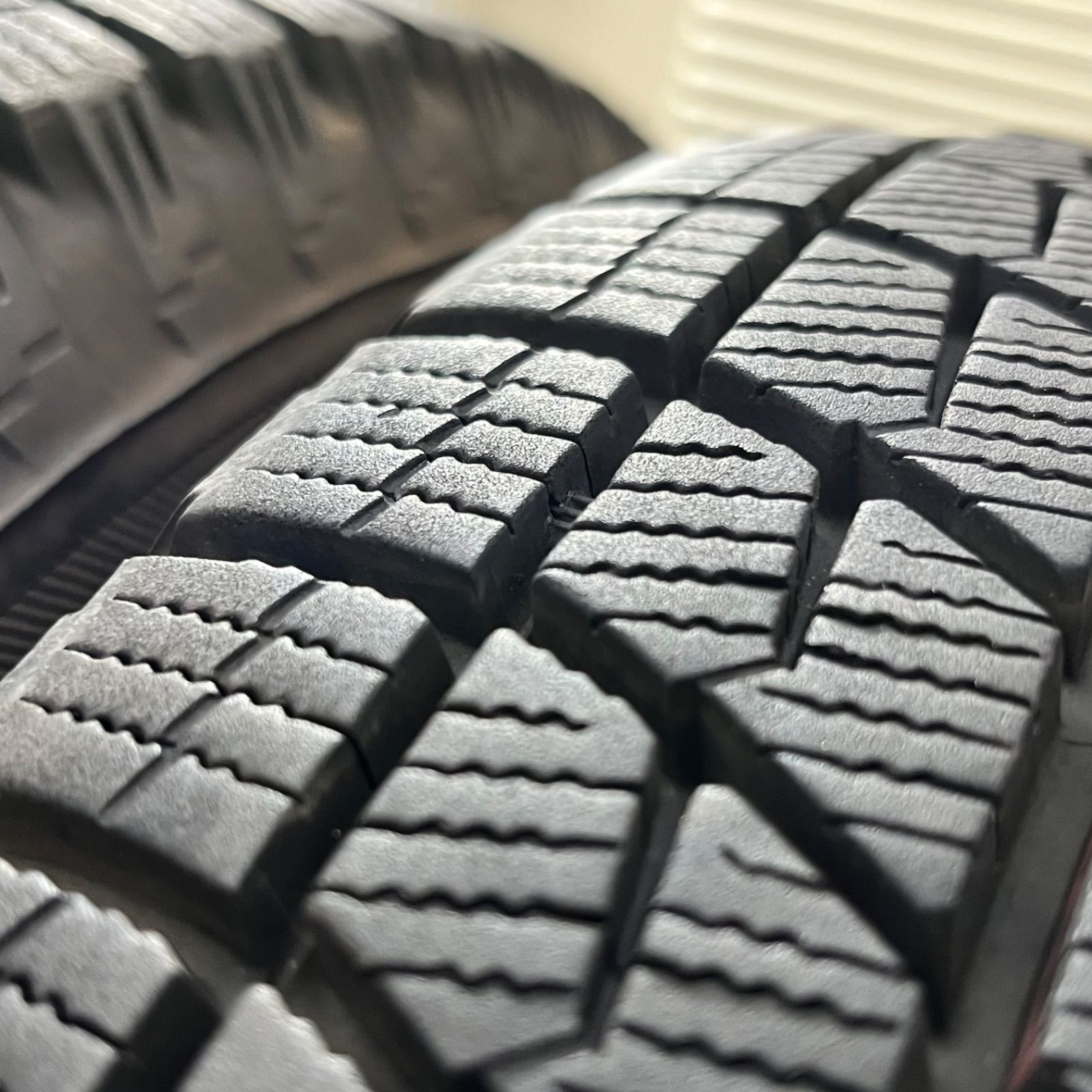 スタッドレスタイヤ