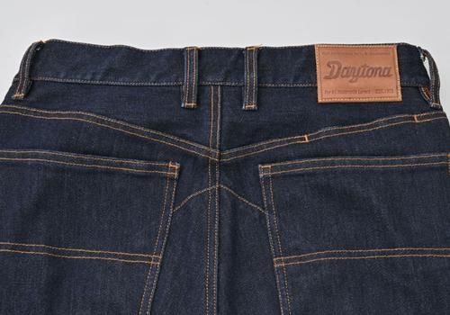 DB-001 ストレートカットジーンズ