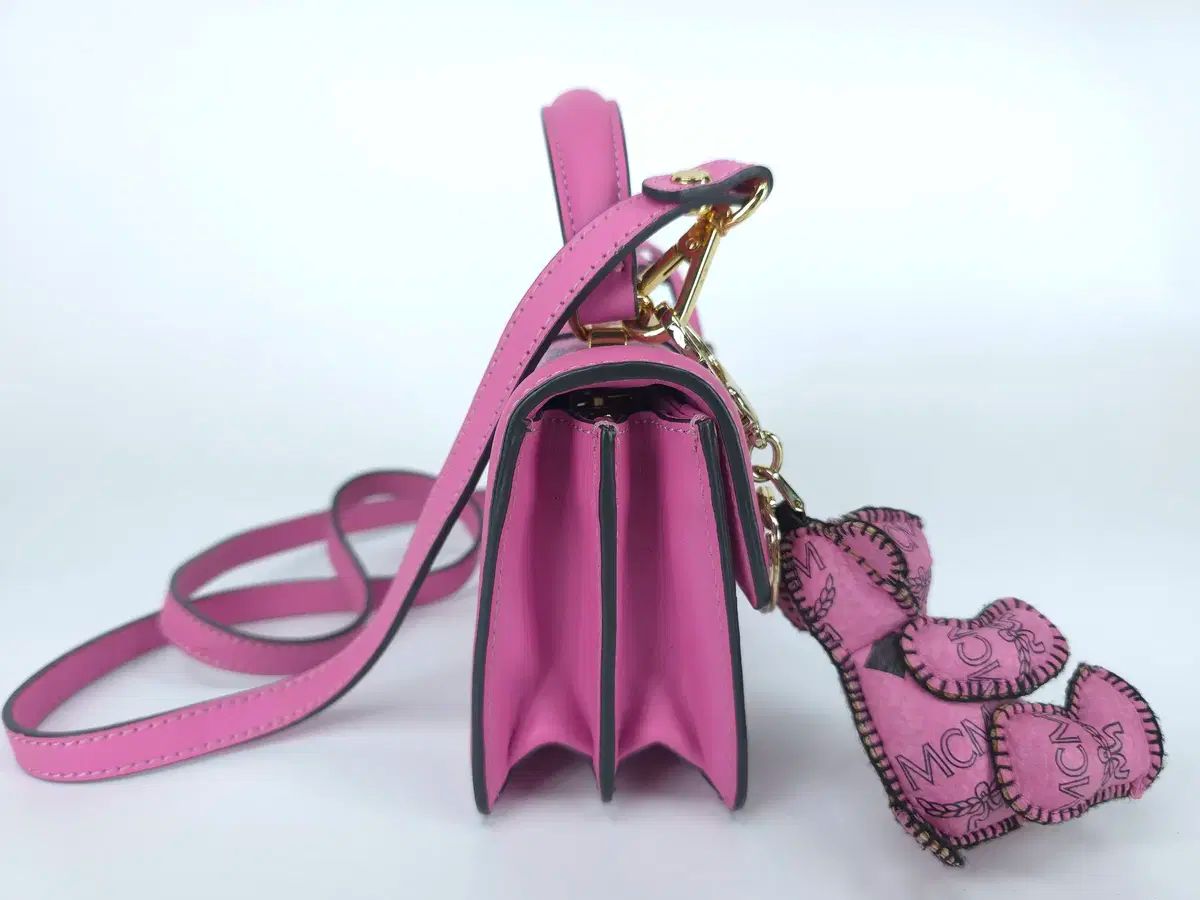 MCM エム シー エム ヴィセトス ミニ トレイシー クマのぬいぐるみ キーホルダー サッチェルバッグ ピンク