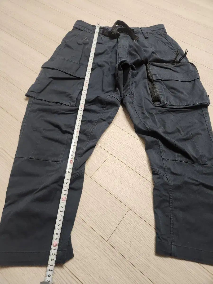 ACG ブラック カーゴ ポケット パンツ