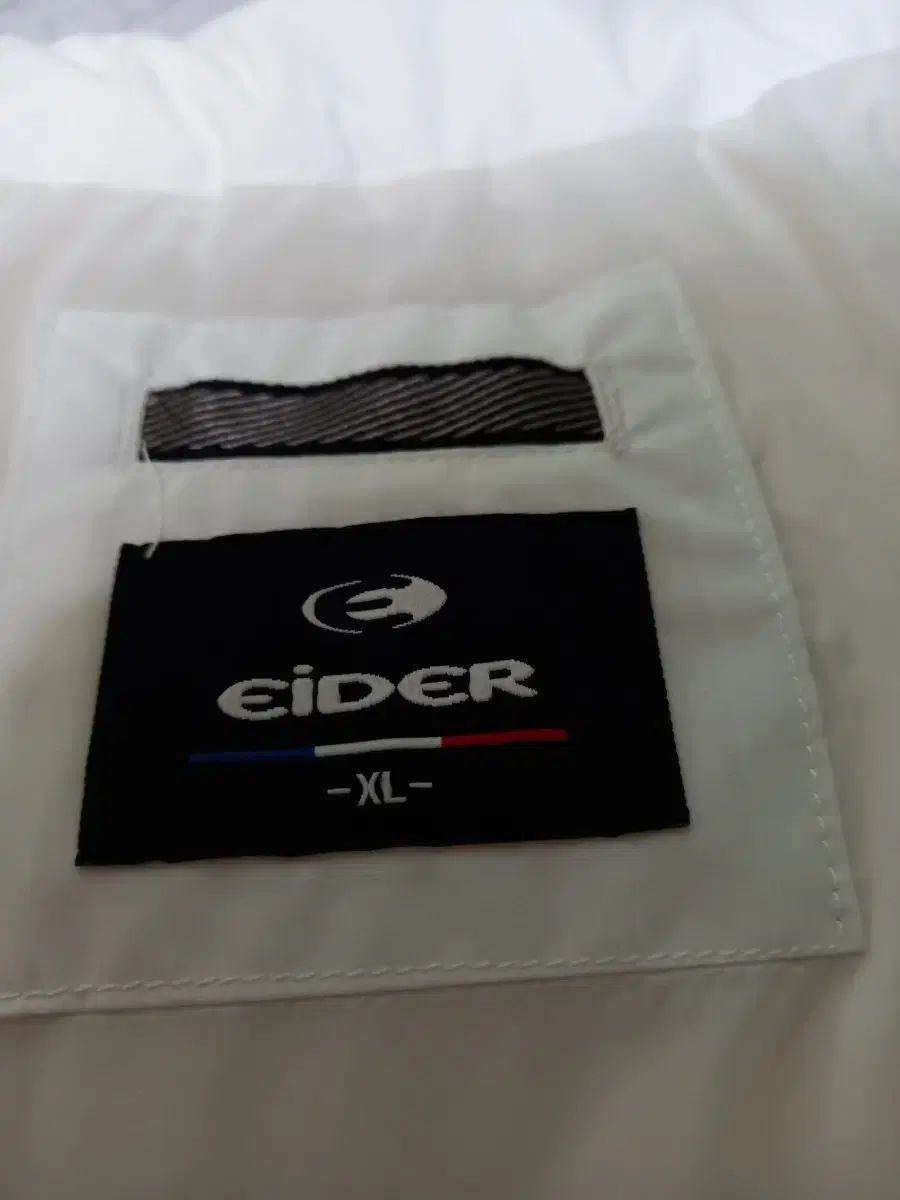 アイダー ダウンジャケット