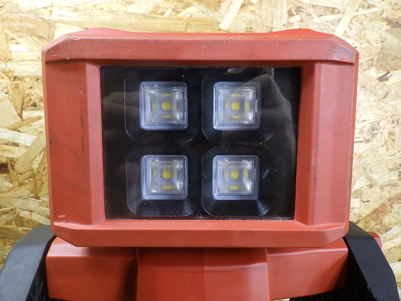 おすすめ HILTI ヒルティ 充電式エリアライト SL6-A22 本体のみ 品