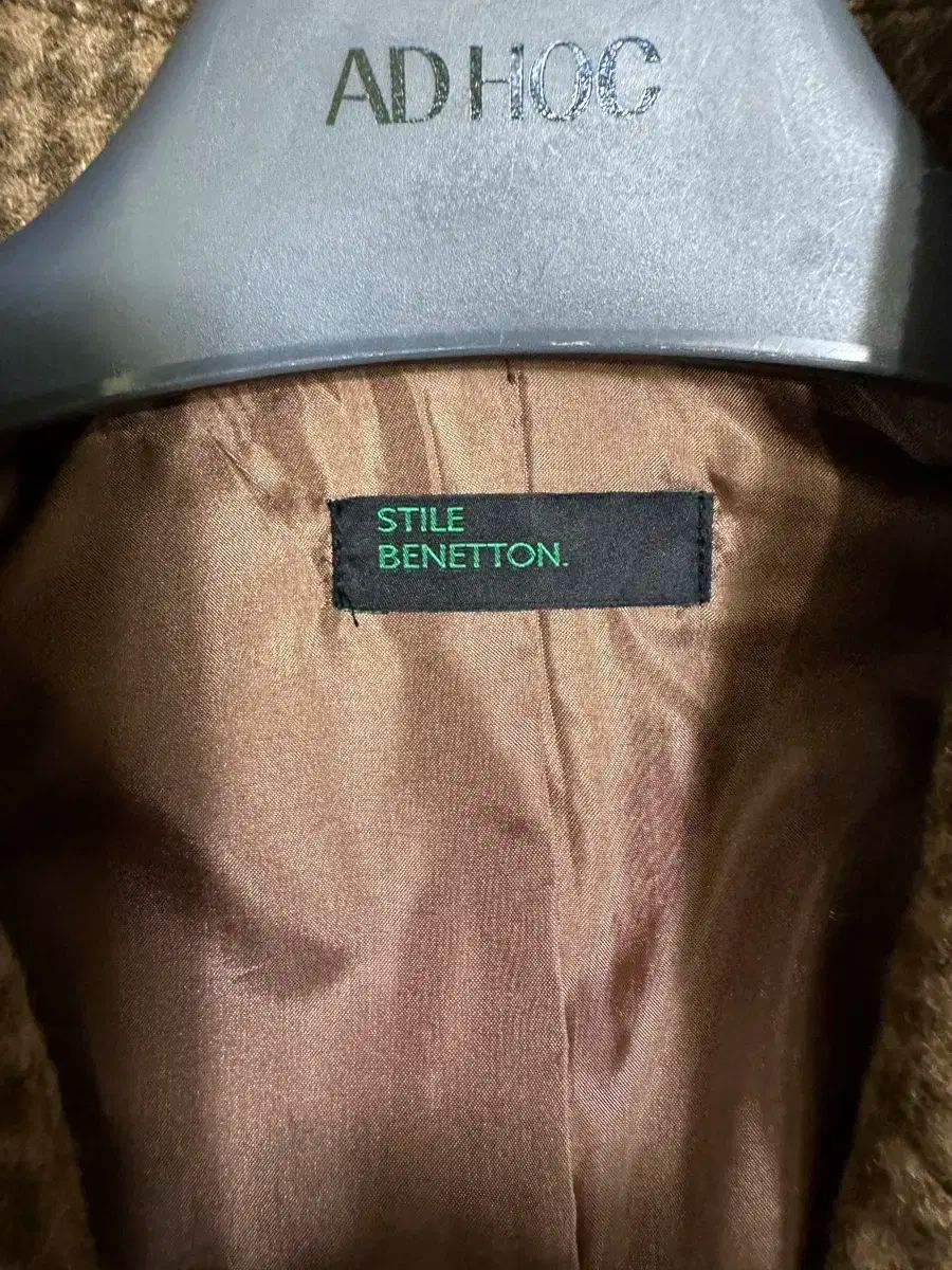 BENETTON ベネトン バッグ レタリング 刺繍 ショートジャケット 66 GULLKHAN_COM