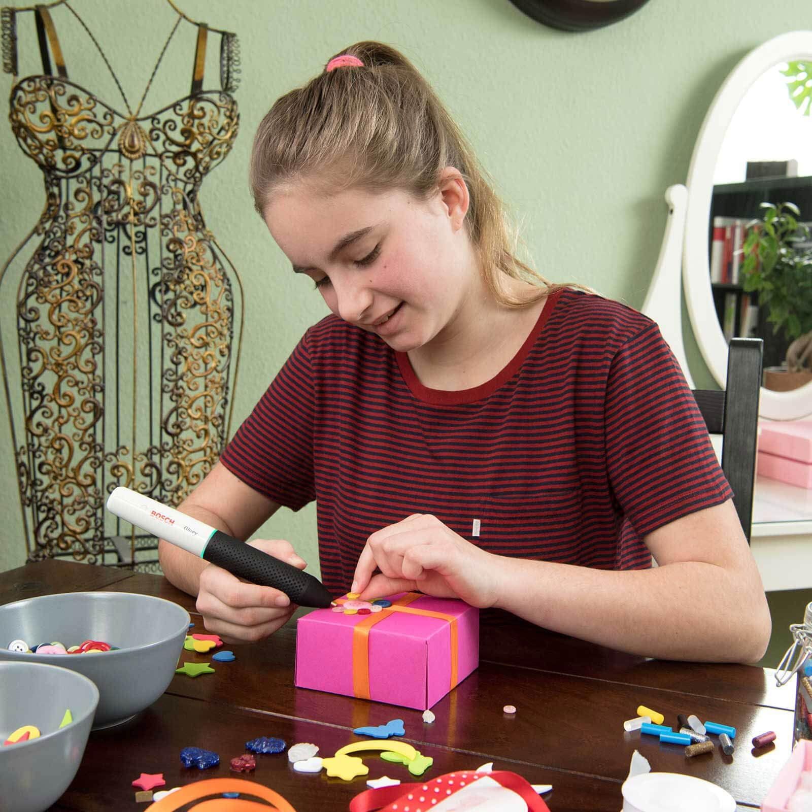 ボッシュ BOSCH コードレスグルーペン グルーイ マシュマロホワイト 2 グルーペン本体