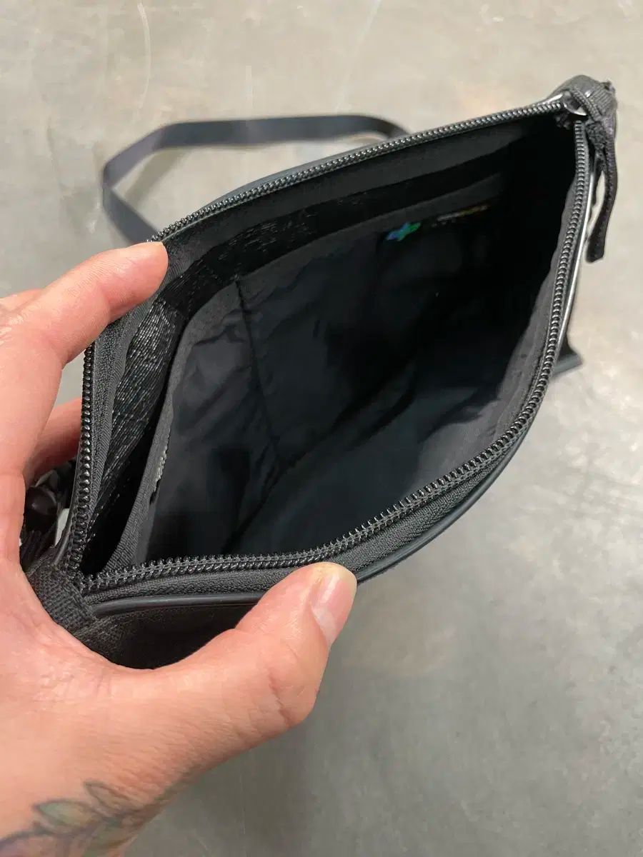 コーデュラ ショルダーバッグ