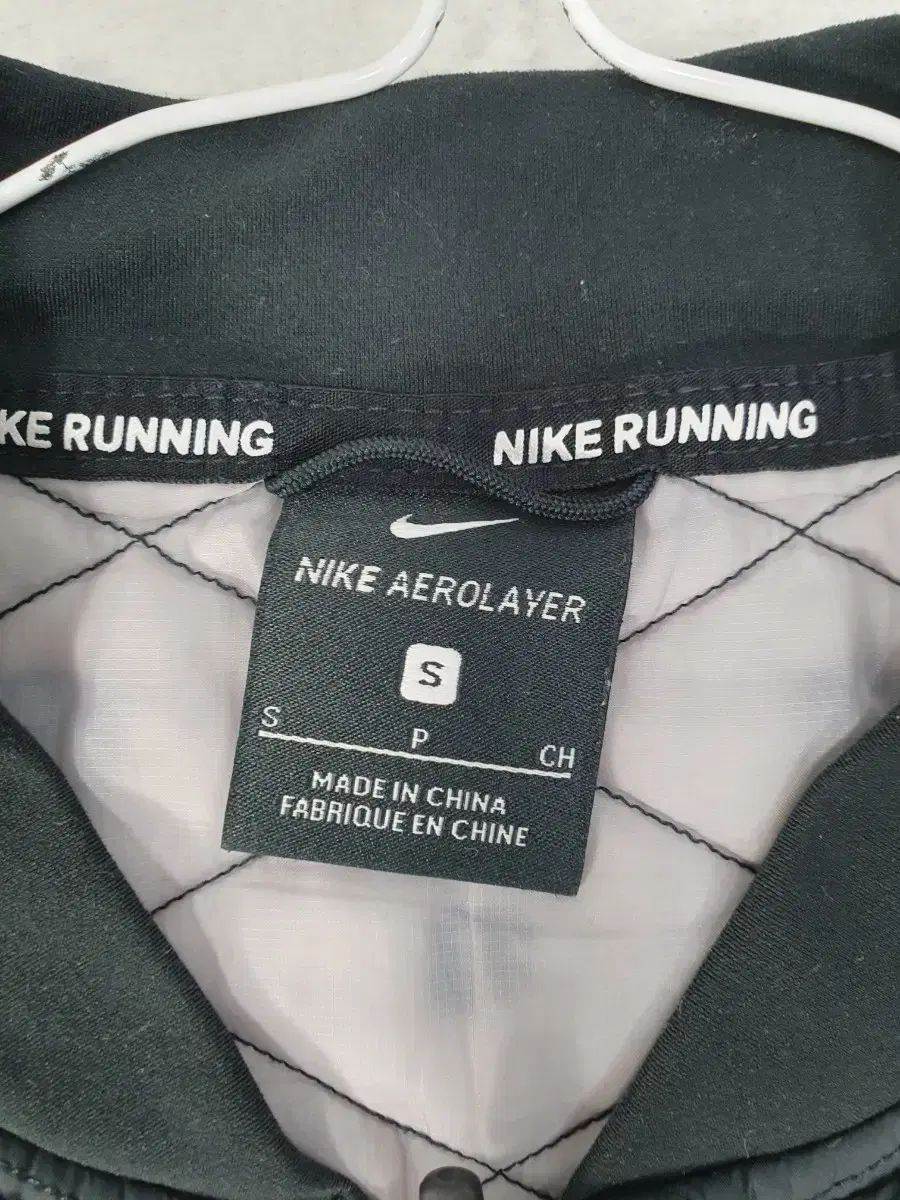 ナイキ ゴルフ 軽量 ダウン エアロレイヤー キルティング ベスト ブラック レディース s LLC-HASEGAWATOSO_COM