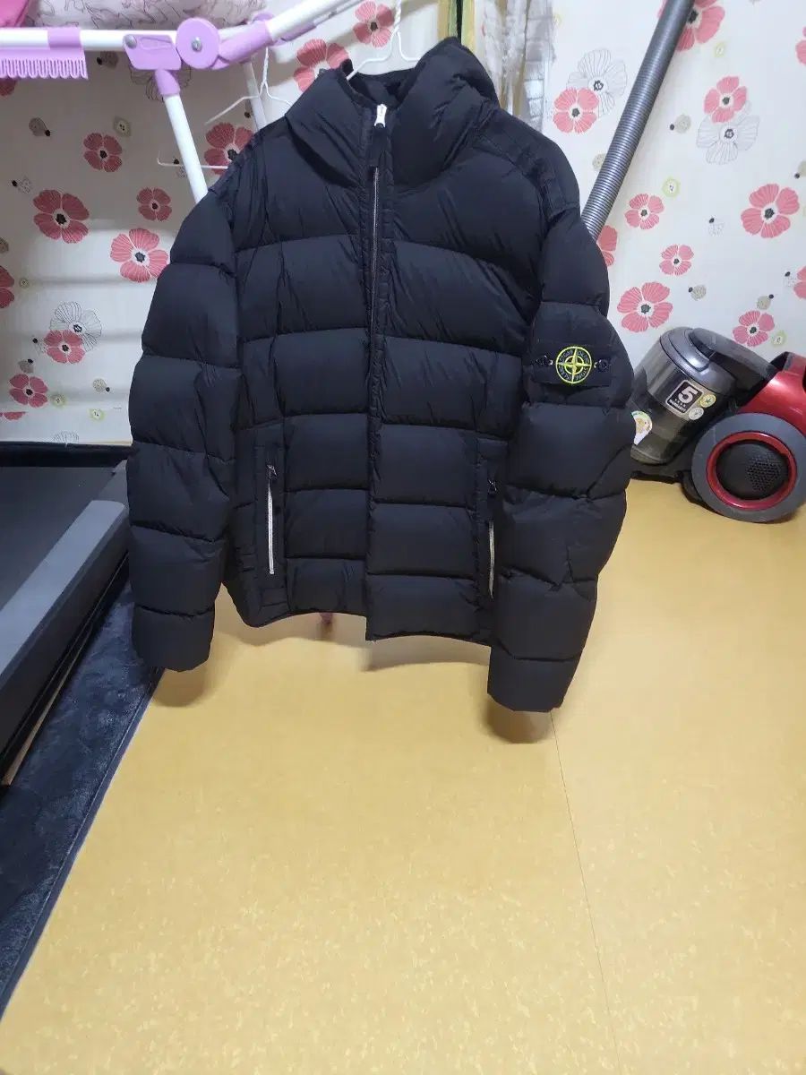 ストーンアイランド 23fw シームレス ダウンジャケット 新品 サイズ L