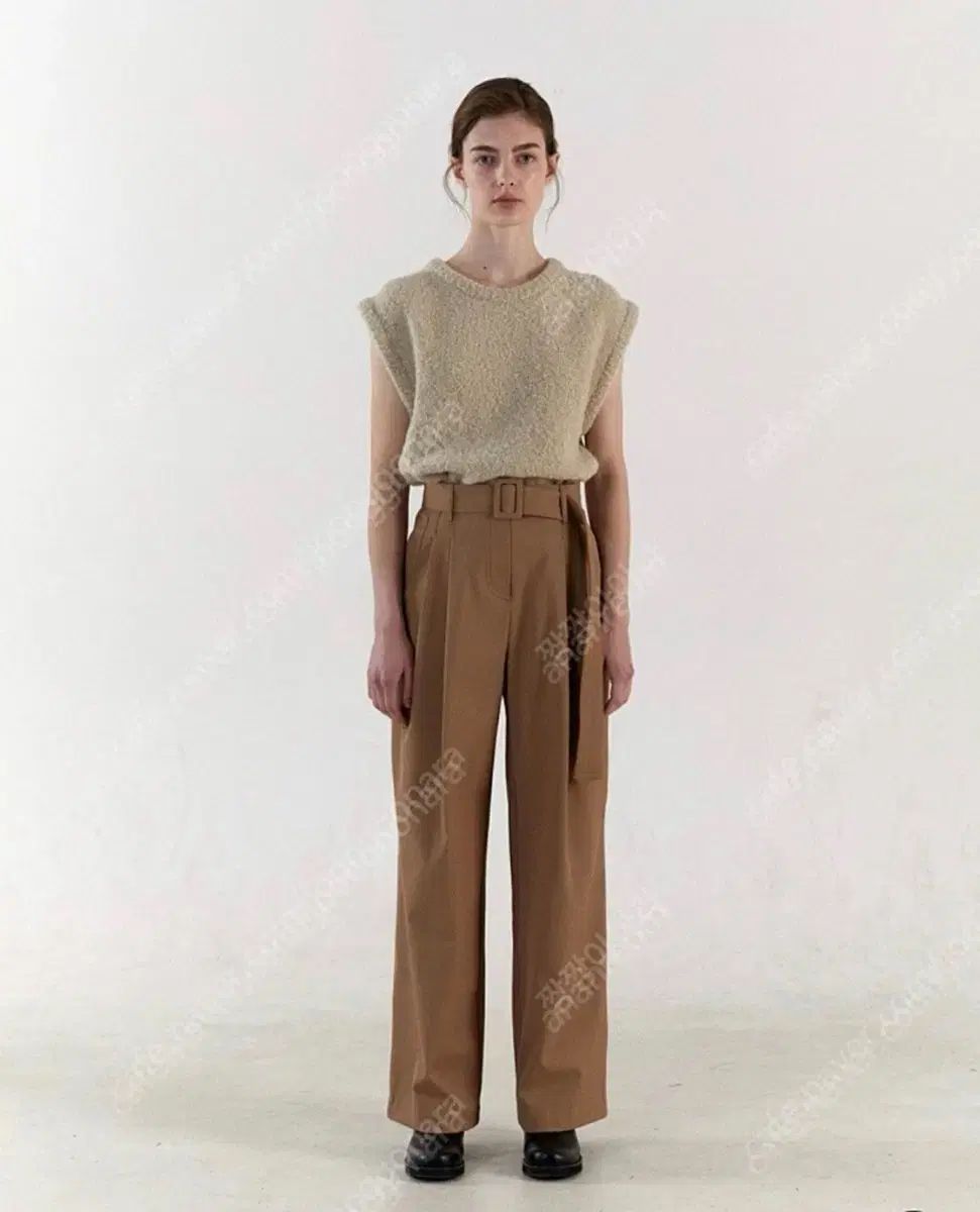 gedGed ベルト付き ピンタック パンツ キャメル