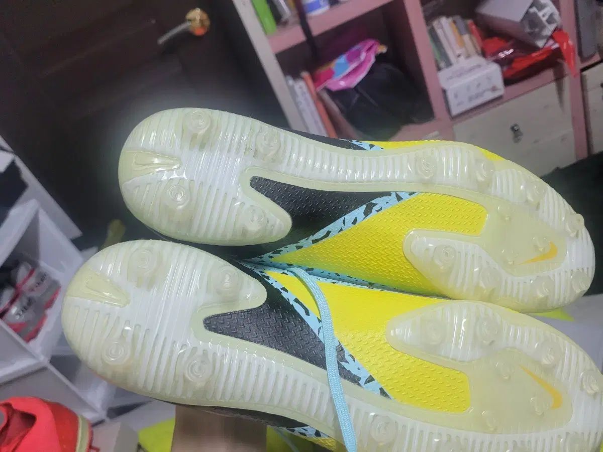 サッカーシューズ