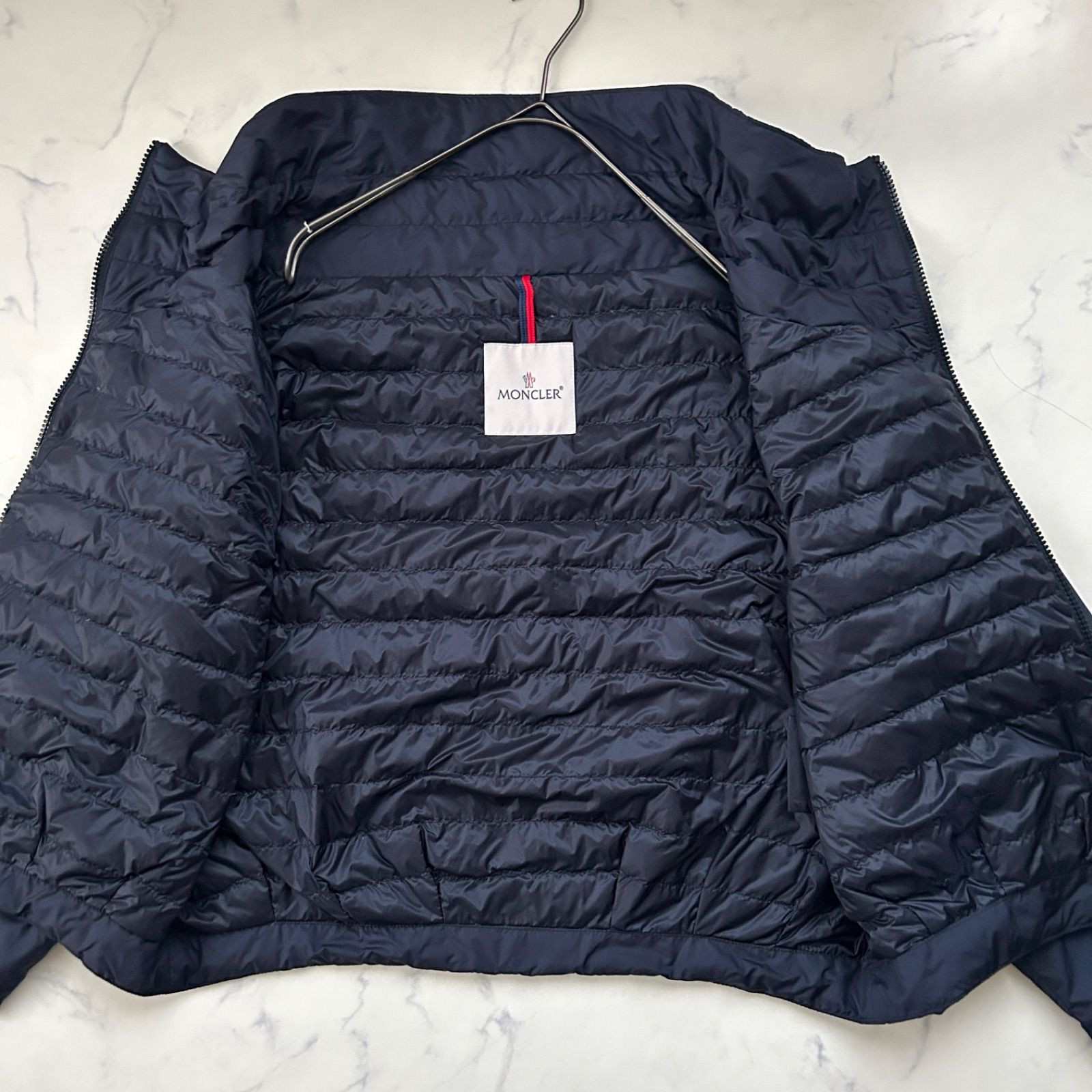 希少モデル MONCLER モンクレール ダウンジャケット ワッペン スタンド 