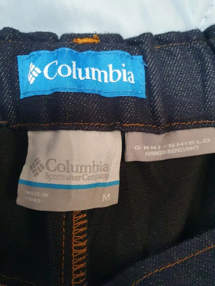 Columbia - 【新品未使用タグ付き】Columbia コロンビア デニムパンツ 